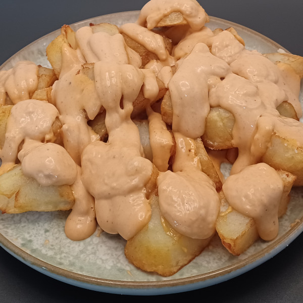 Patatas bravas  "Flambea"