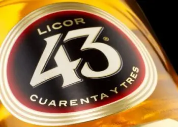 Copa Licor 43 (Cola)